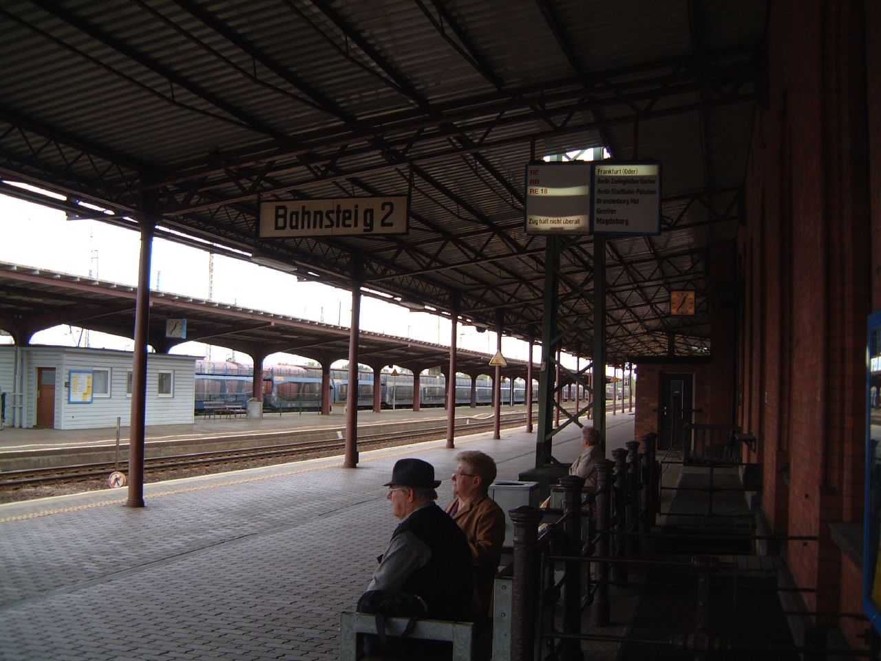 Autorstwa Norbert Blech. Bahnhof Guben, CC BY 2.0