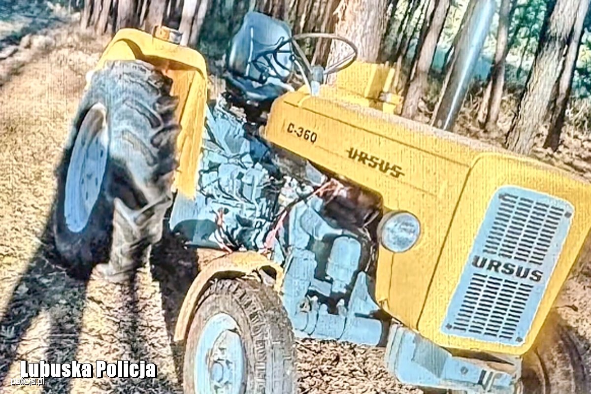 traktor zajęty przez Policję/Policja